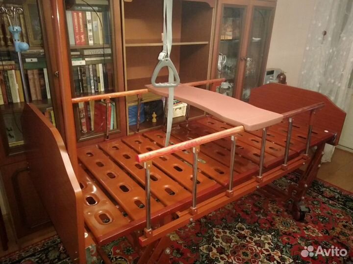 Электрическая медицинская кровать