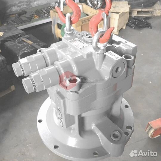 Гидромотор поворота Hitachi ZX135US-E