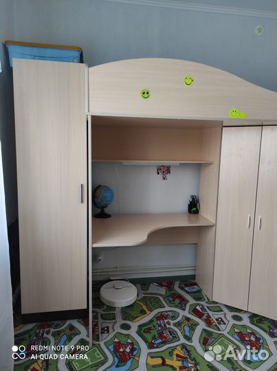 Мебель для школьника (стол+кровать+2 шкафа)