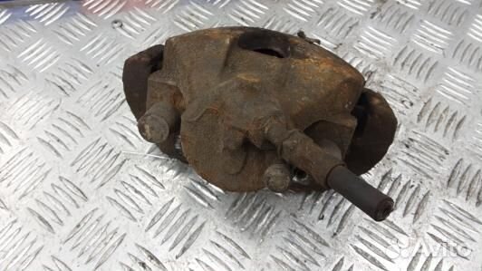 Суппорт тормозной передний правый volvo S40 II MS