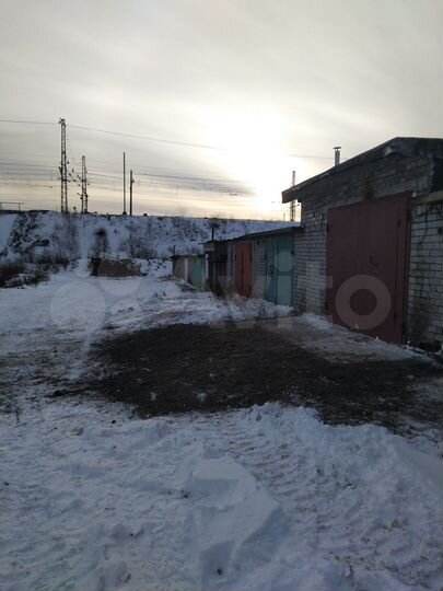 Гараж, > 30 м²