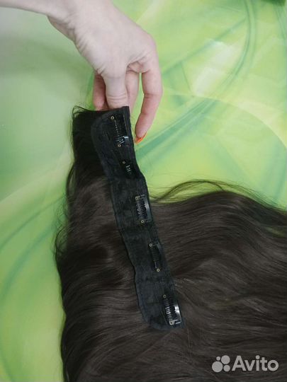 Волосы на заколках