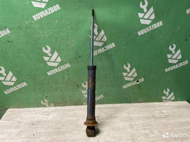 Амортизатор задний Фольксваген Гольф 3 Венто