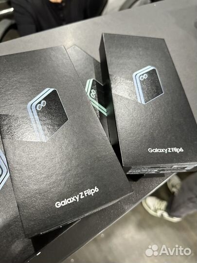 Samsung Galaxy Z Flip 6, 12/256 ГБ