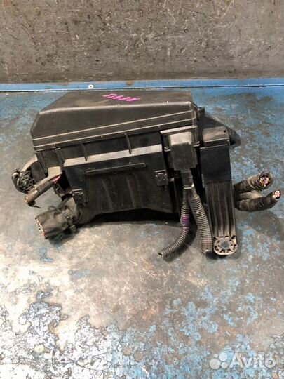 Блок предохранителей Suzuki Kizashi RE