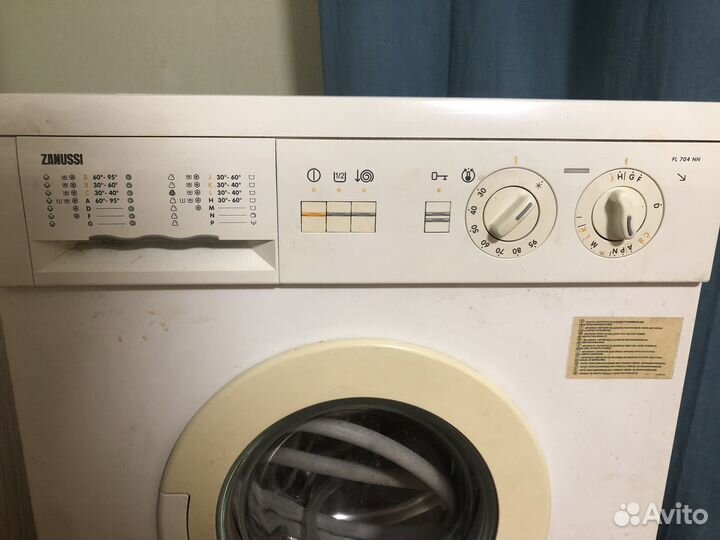 Стиральная машина Zanussi FL 704 NN