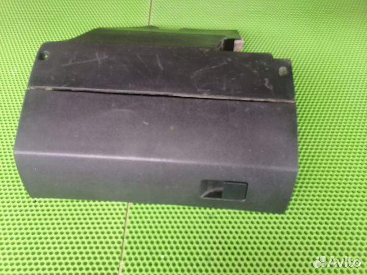 Бардачек Шкода Фабия 1