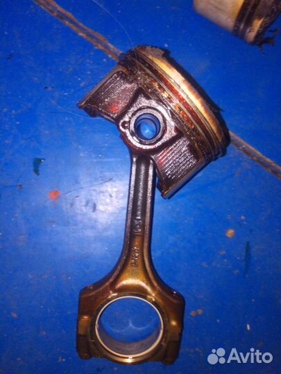 Поршень c шатуном Honda Stream RN4 K20A