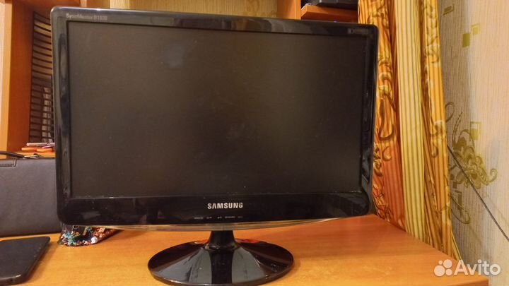 Монитор Samsung