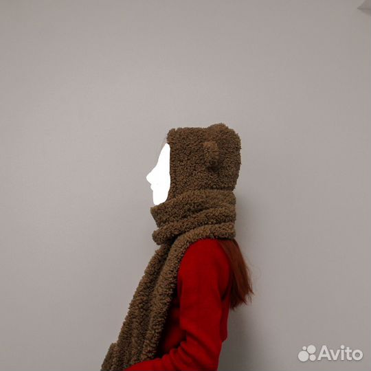 Шапка зимняя с ушками и перчатками