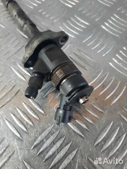 Форсунка Citroen C4 1 1.6 9H01 2008
