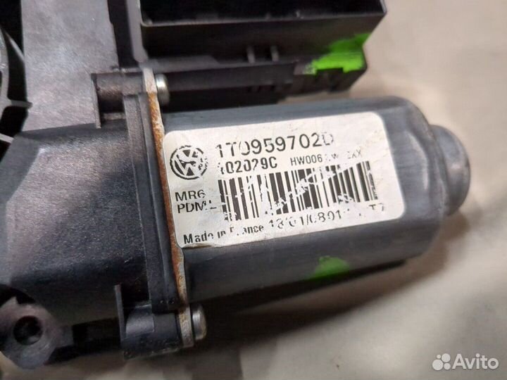 Стеклоподъемник электрический Skoda Octavia (A5)