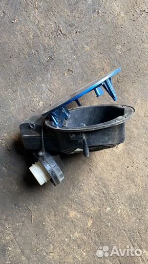 Лючок бензобака Kia Ceed 1