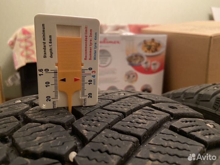 Continental ContiIceContact 205/55 R16 94T