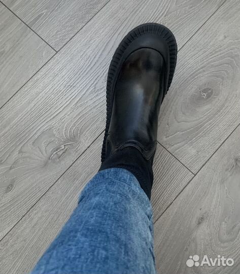 Кожаные ботинки Zara с резиновым мысом