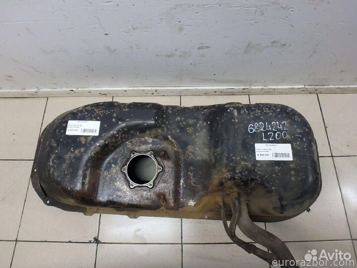 Топливный бак Mitsubishi Мицубиси