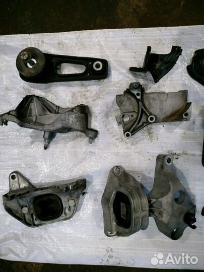 Крепление двигателя рено дастер