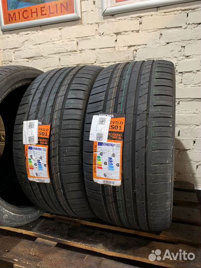 Tracmax X-Privilo RS01+ 245/35 R21 и 275/30 R21 96Y