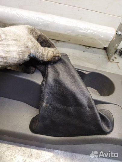 Центральная консоль Ford Focus 2 хетчбэк 1.8 qqdb