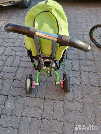 Детский велосипед трёхколёсный