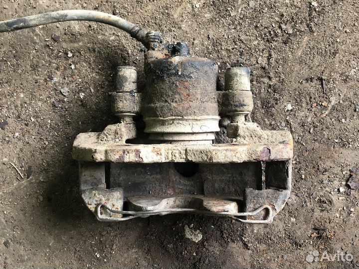 Mazda 3 bk Суппорт