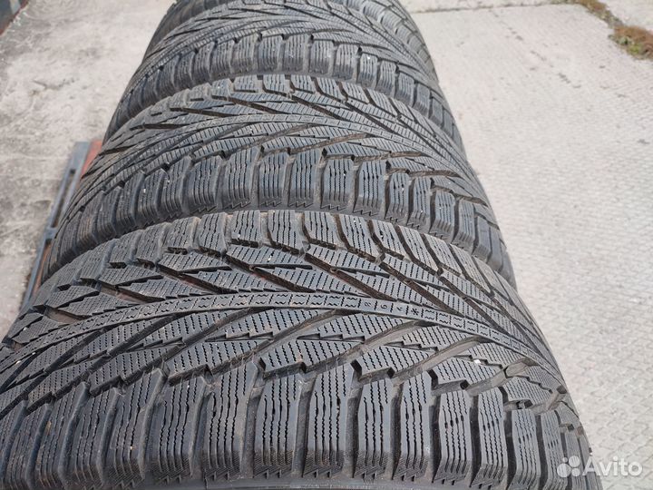 Nokian Tyres Hakkapeliitta R2 SUV 265/45 R20 110R