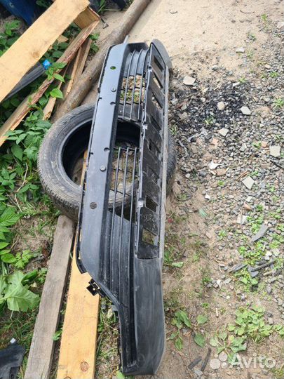 Накладка на бампер передняя Geely Atlas Pro 2021