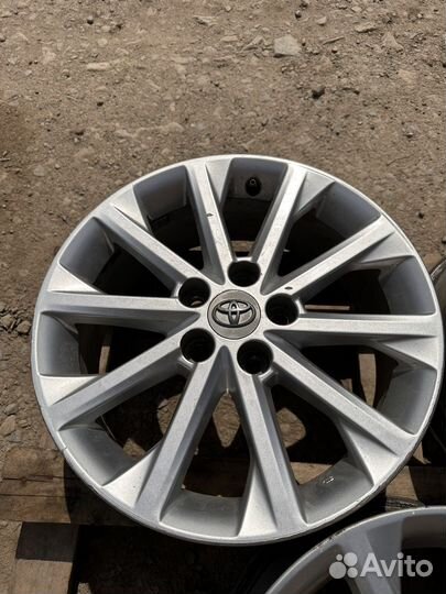 Литые диски Toyota R17 5*114.3