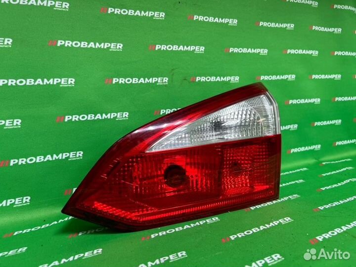 Фонарь внутренний задний правый Ford Focus 3 Вагон
