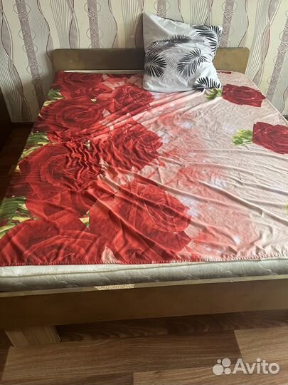 Продам кровать бу