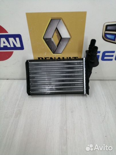 Радиатор отопителя печки Renault kangoo