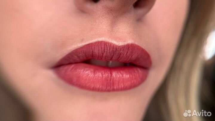 Модель на перманентный макияж(губы/брови)