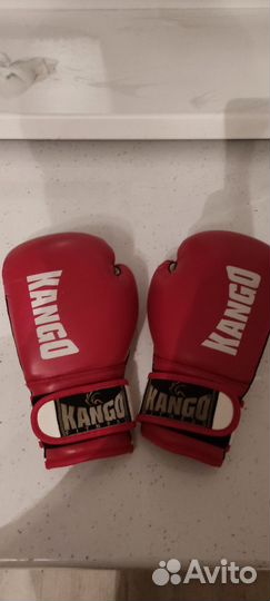 Боксерские перчатки
