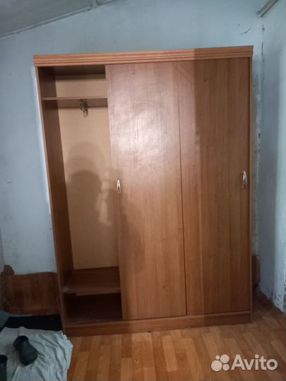 Шкаф в прихожую