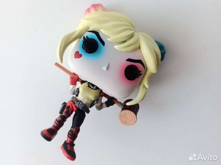 Фигурка funko pop Харлей Куинн с колотушкой