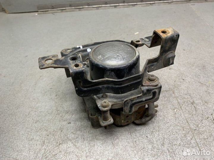 Противотуманная фара левая Mitsubishi Lancer 9