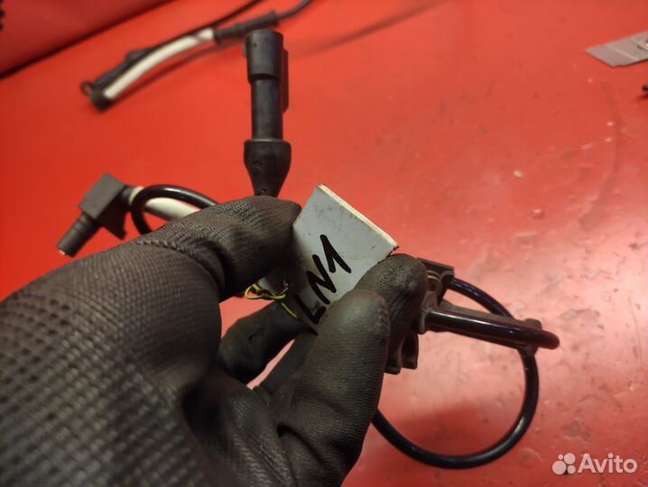 Трос селектора АКПП Ford F150 F250 1997-2002г