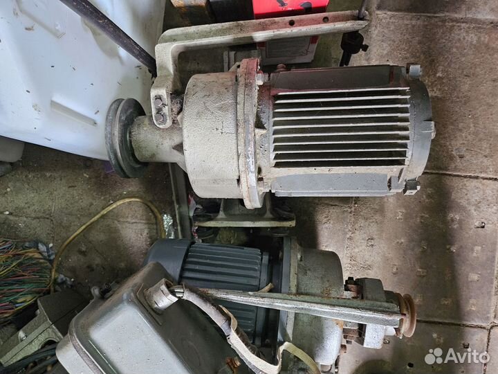 Электромотор для швейной машинки 380в