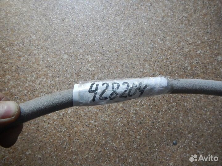 Уплотнитель (Кузов внутри), Mitsubishi -outlander (03-09)