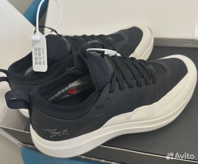 Arcteryx Sylan Gore Tex Black-White оригинал