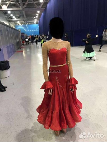 Платье для бальных танцев