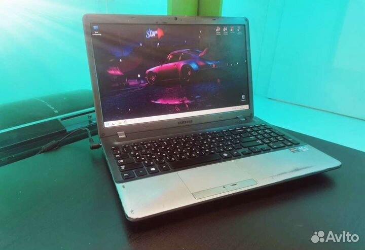 Отличный ноутбук Samsung (i5/ 8gb/ 2видеокарты)