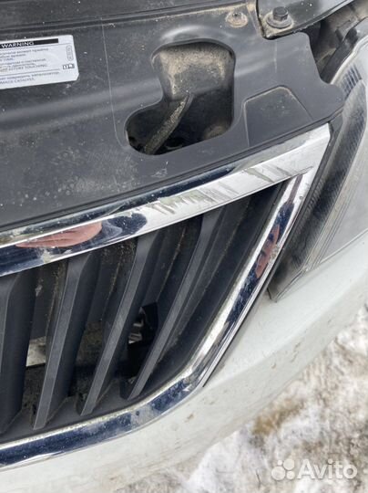 Решётка радиатора Skoda rapid 1