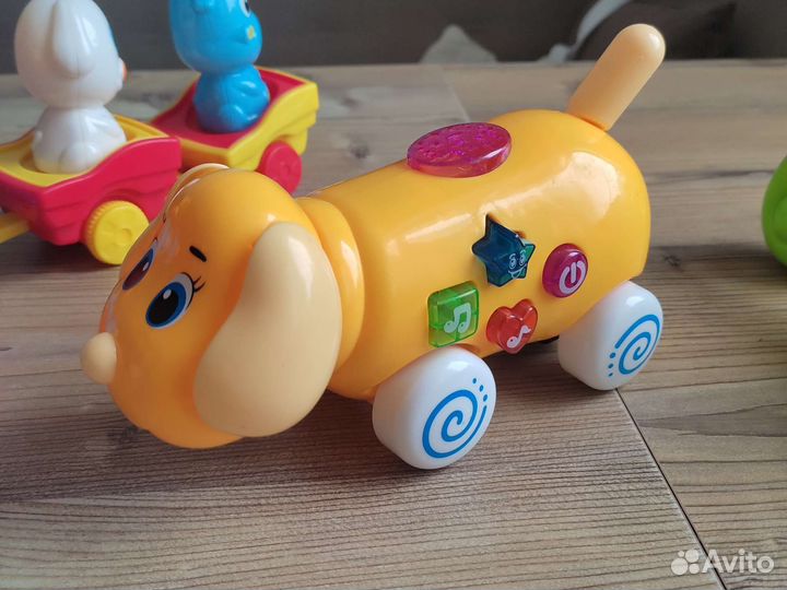 Музыкальные развивающие игрушки для малышей