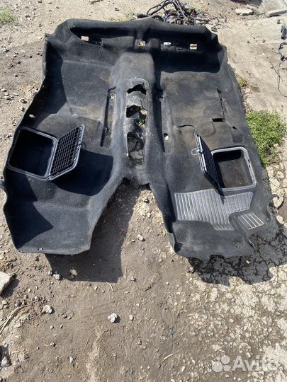 Пол салонна Renault Megane 2