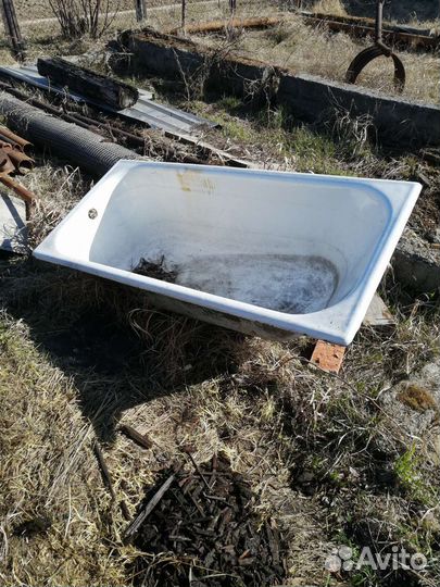 Ванна чугунная