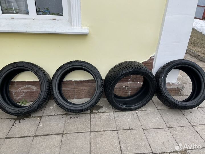 Pirelli Ice Zero 225/45 R18 95H