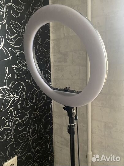 Лампа светодиодная кольцевая 24