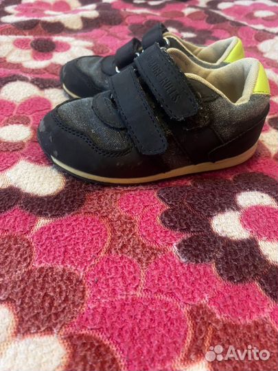 Кроссовки детские