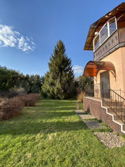 Дом 324 м² на участке 25 сот.